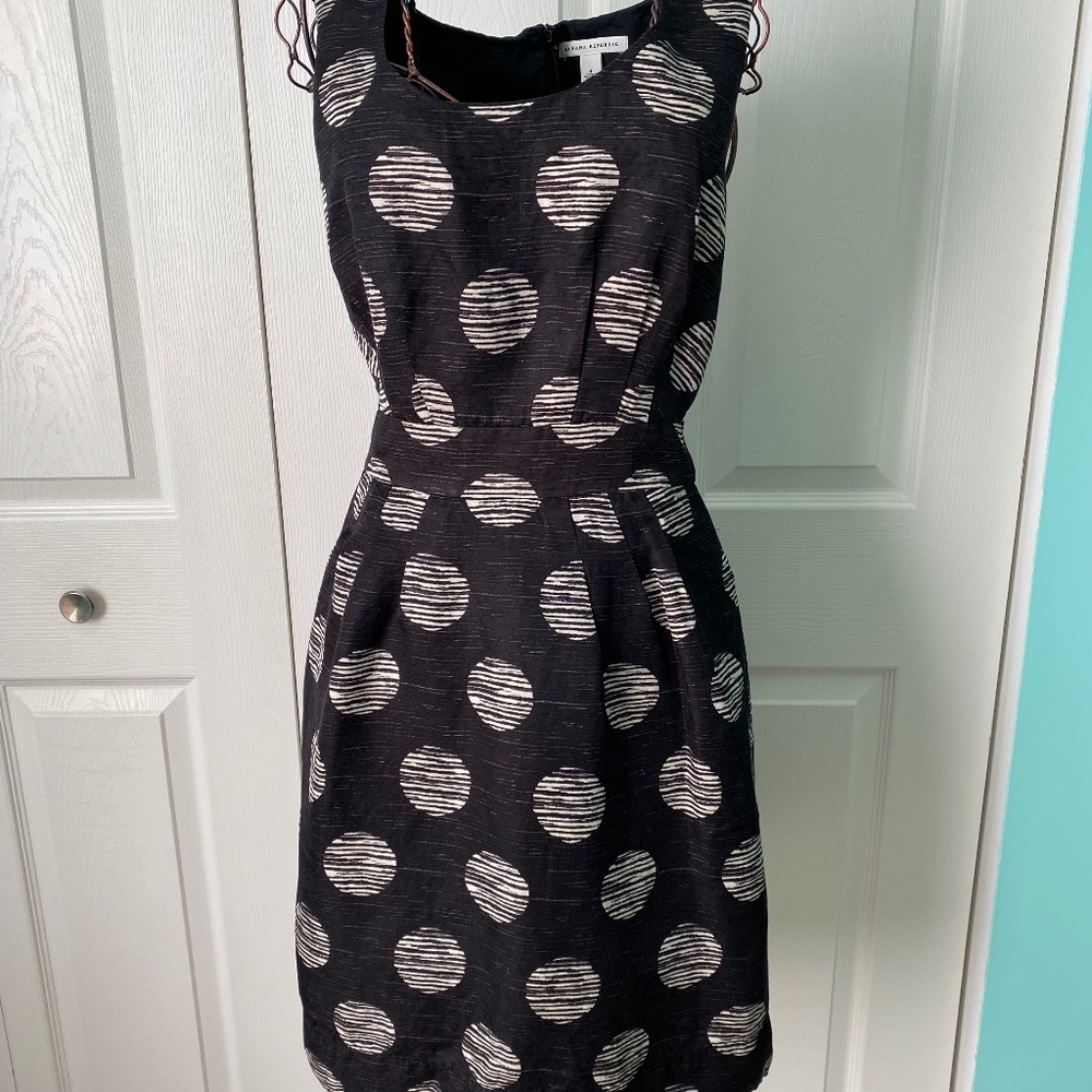 Banana Republic Black and White Fit and Flare Dress with Pockets